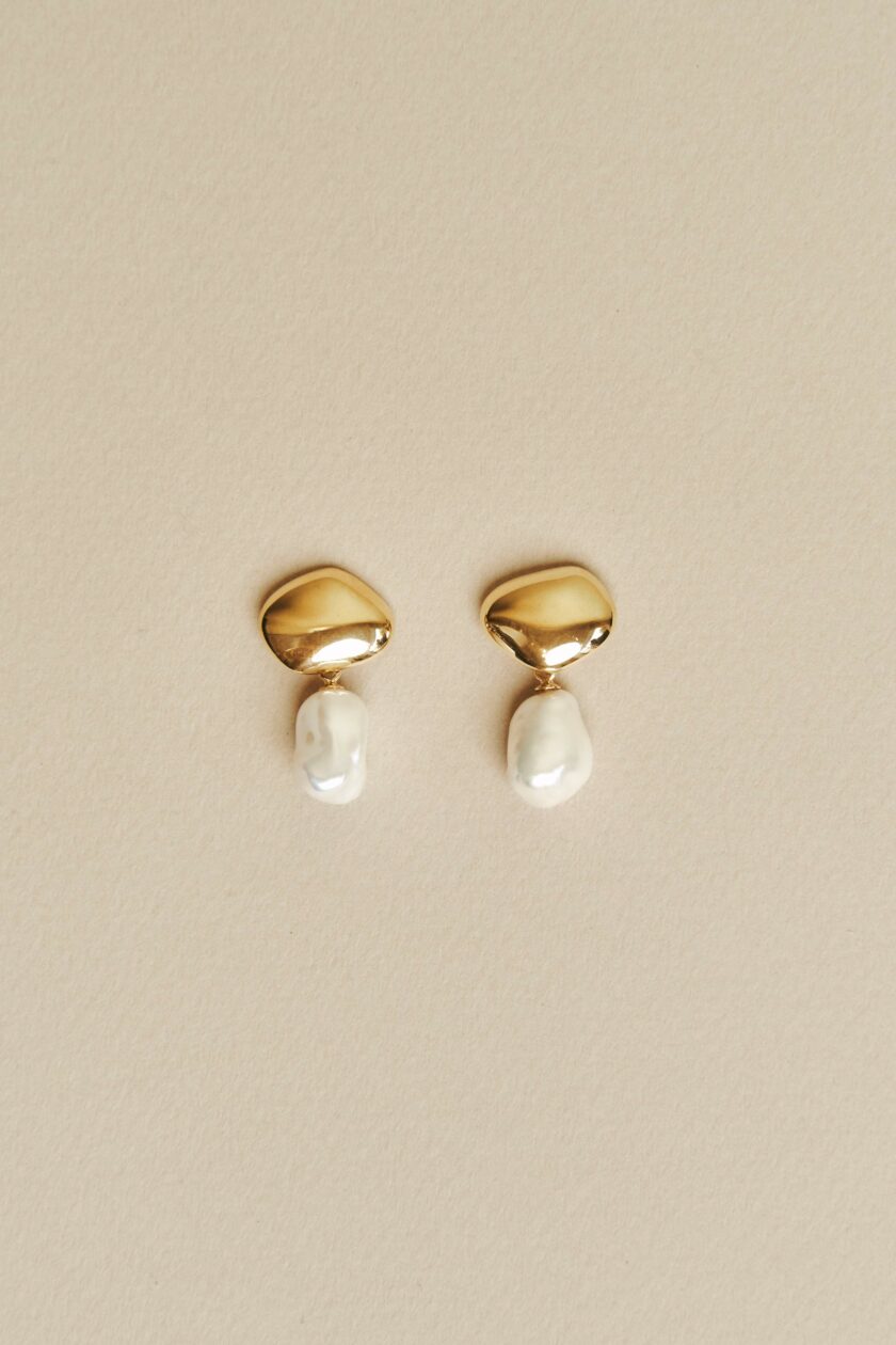 Maria pearl | gold plated earrings