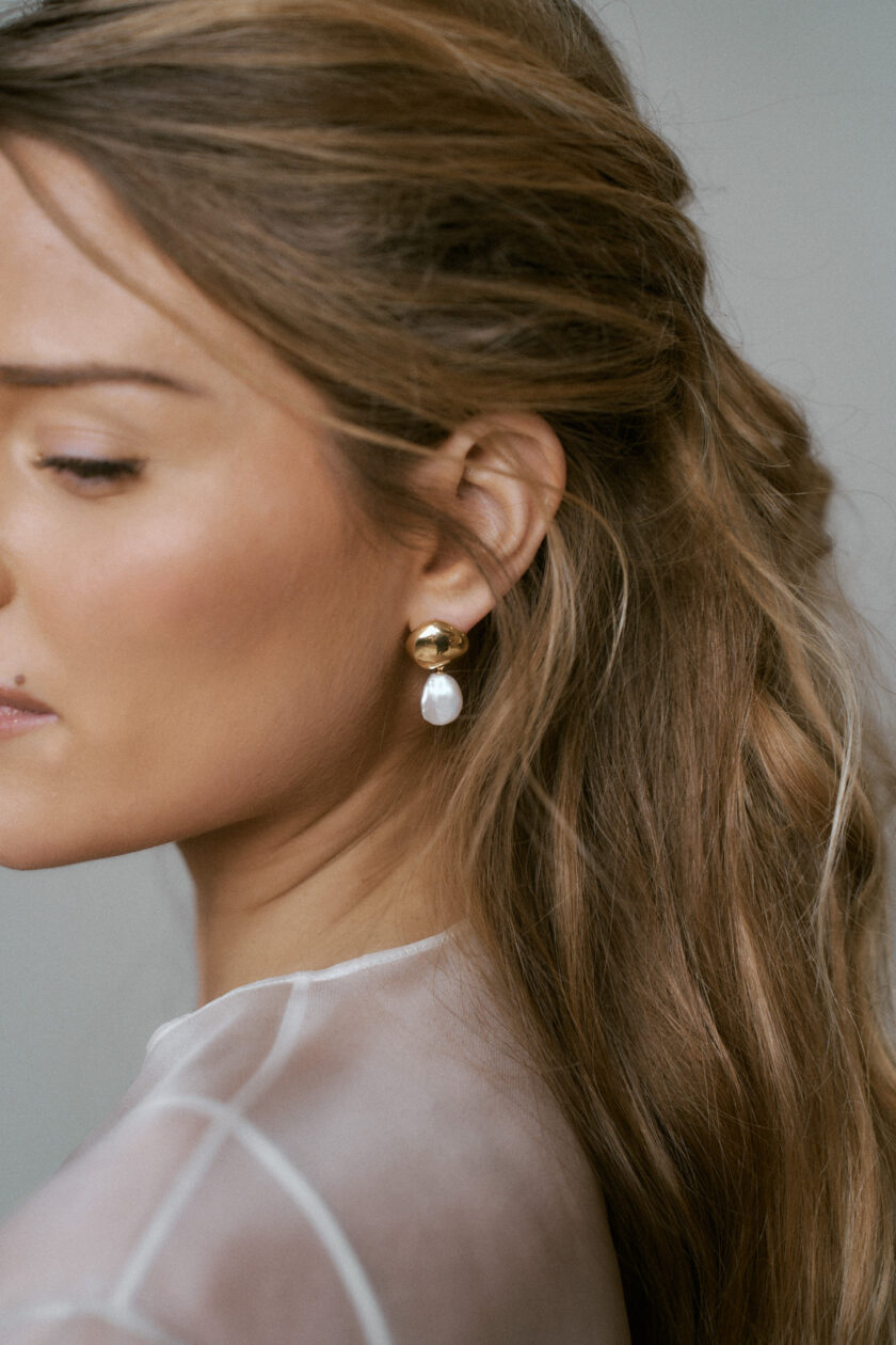 Maria pearl | gold plated earrings - Image 2